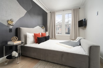 francois denis apartments