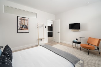 francois denis apartments