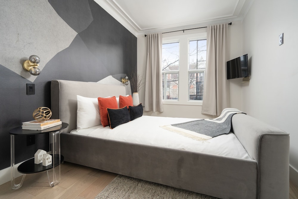 francois denis apartments