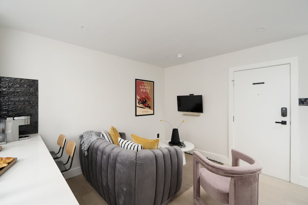 francois denis apartments