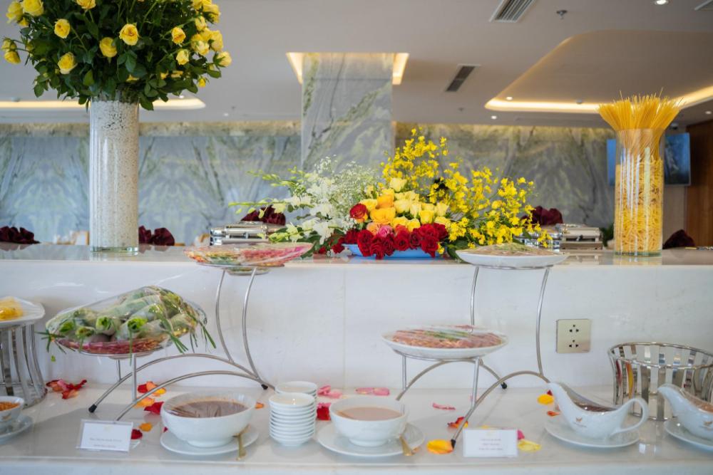 canary gold hotel quy nhon