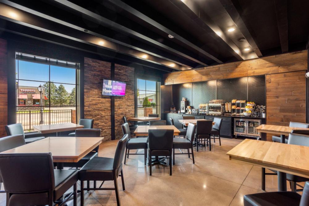 cobblestone hotel and suites de pere