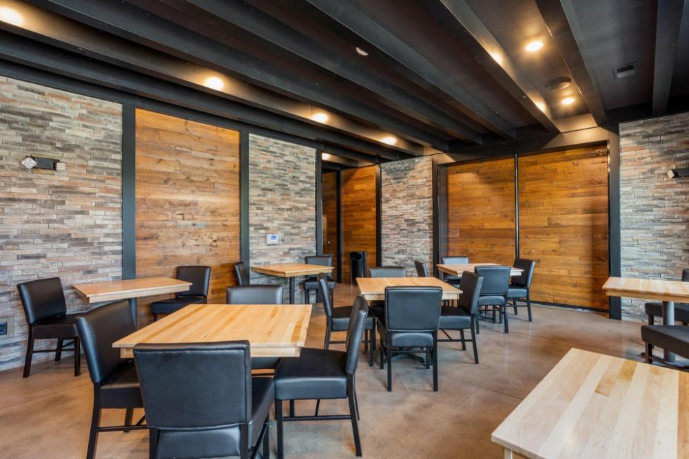 cobblestone hotel and suites de pere