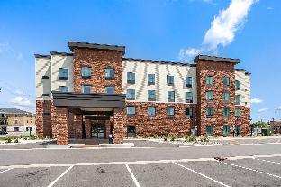 cobblestone hotel and suites de pere