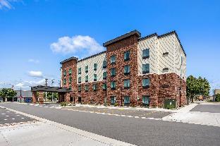 cobblestone hotel and suites de pere
