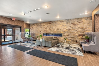 cobblestone hotel and suites de pere