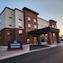 cobblestone hotel and suites de pere
