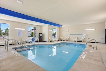 cobblestone hotel and suites de pere