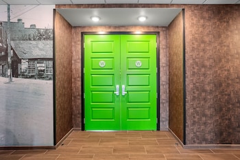 cobblestone hotel and suites de pere