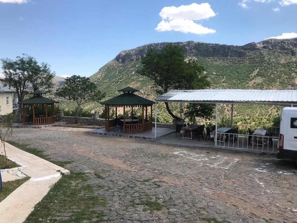 karadut pansiyon nemrut kahta