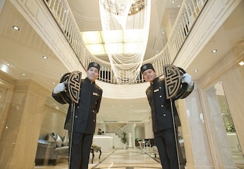 hanoi victor gallery hotel and spa