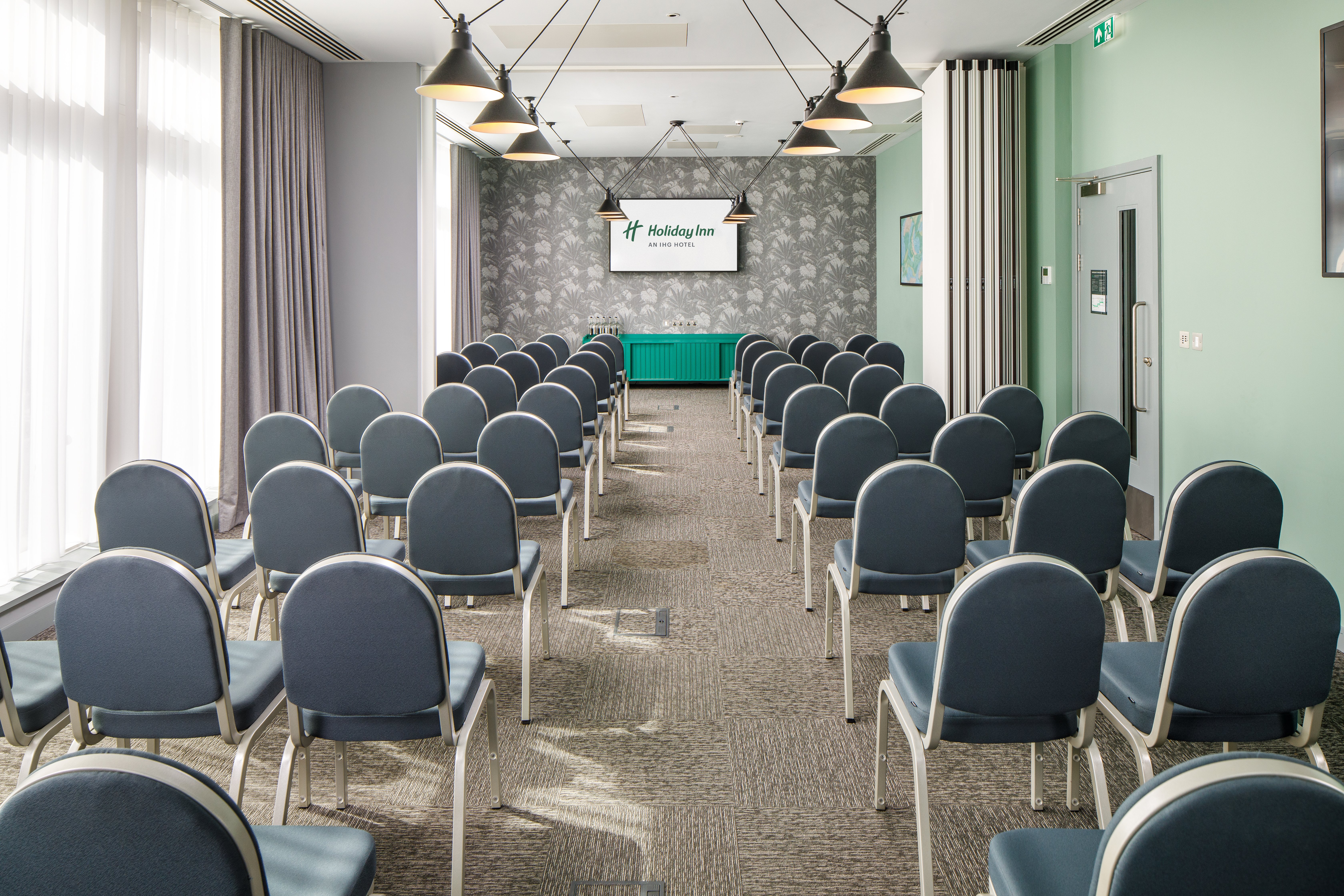 holiday inn manchester airport an ihg hotel