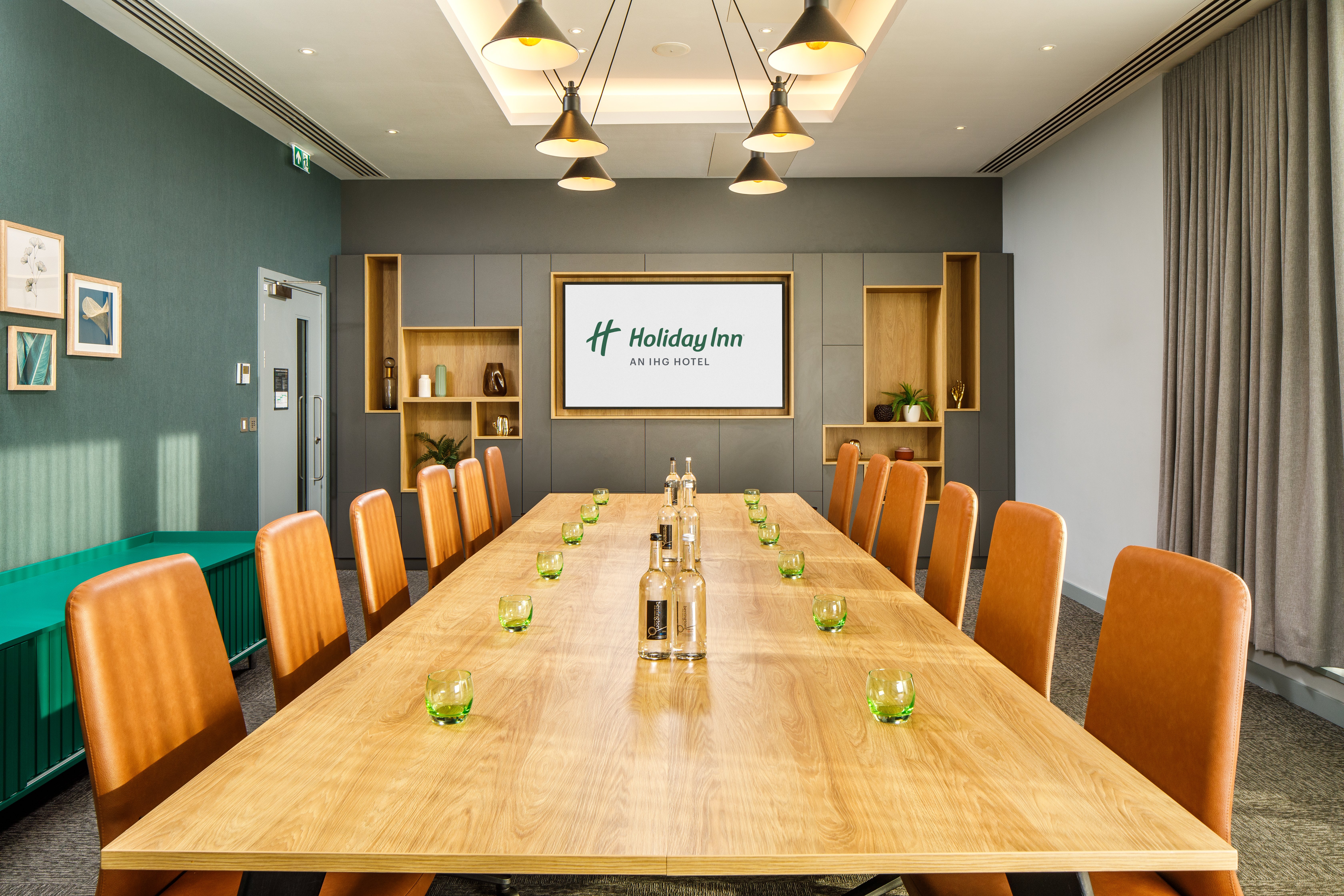 holiday inn manchester airport an ihg hotel