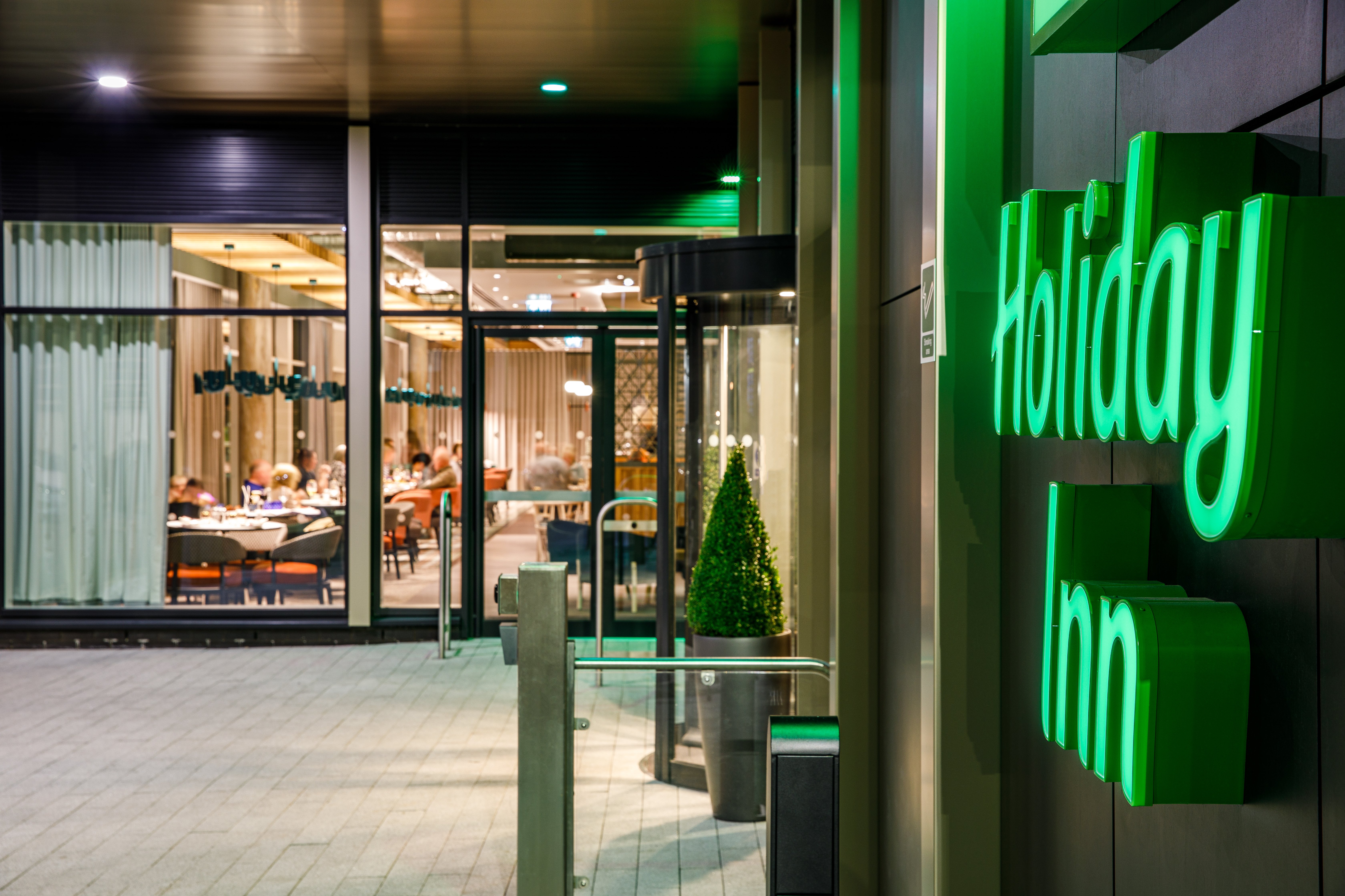 holiday inn manchester airport an ihg hotel