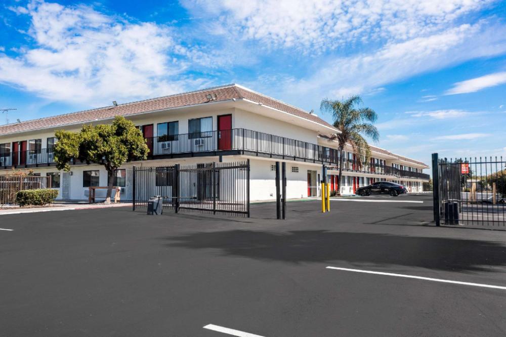 econo lodge stockton near i 5 fairgrounds