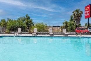 econo lodge stockton near i 5 fairgrounds