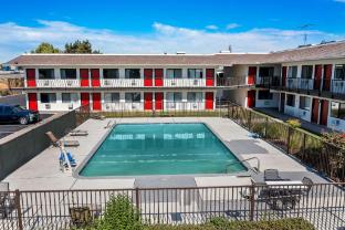 econo lodge stockton near i 5 fairgrounds