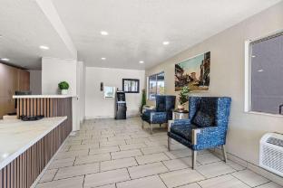 econo lodge stockton near i 5 fairgrounds