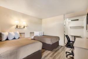 econo lodge stockton near i 5 fairgrounds