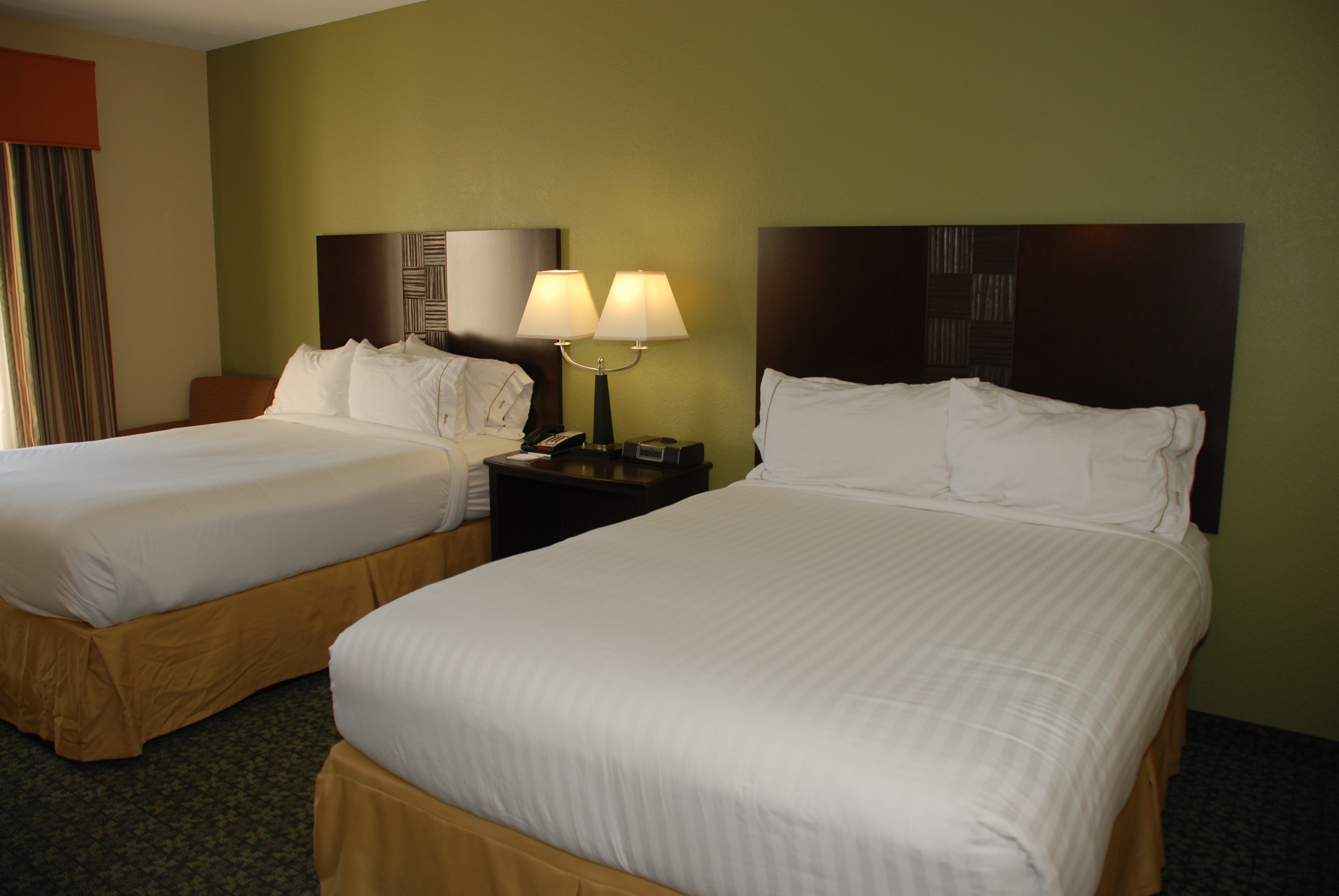 holiday inn express and suites covington by ihg