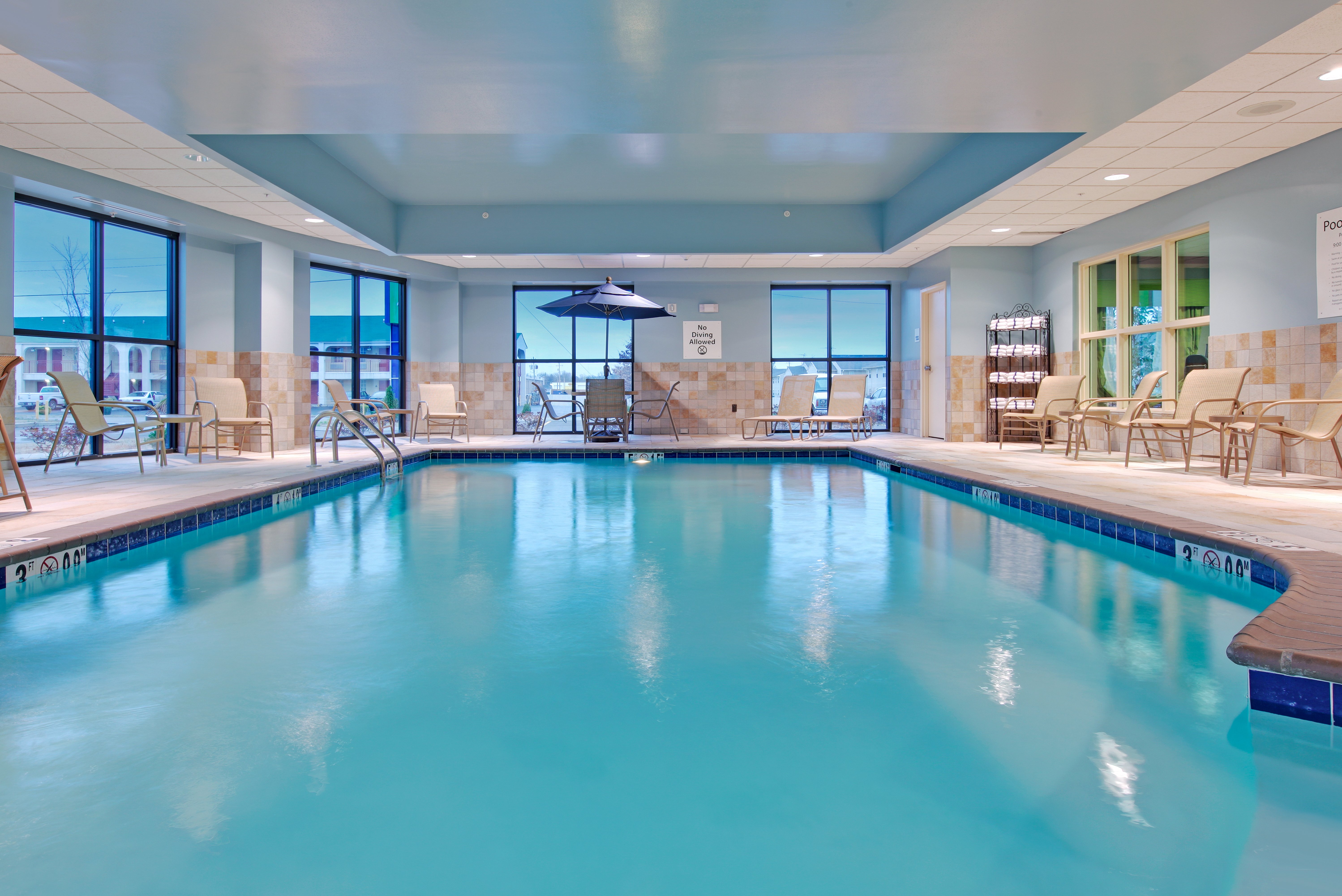 holiday inn express and suites covington by ihg