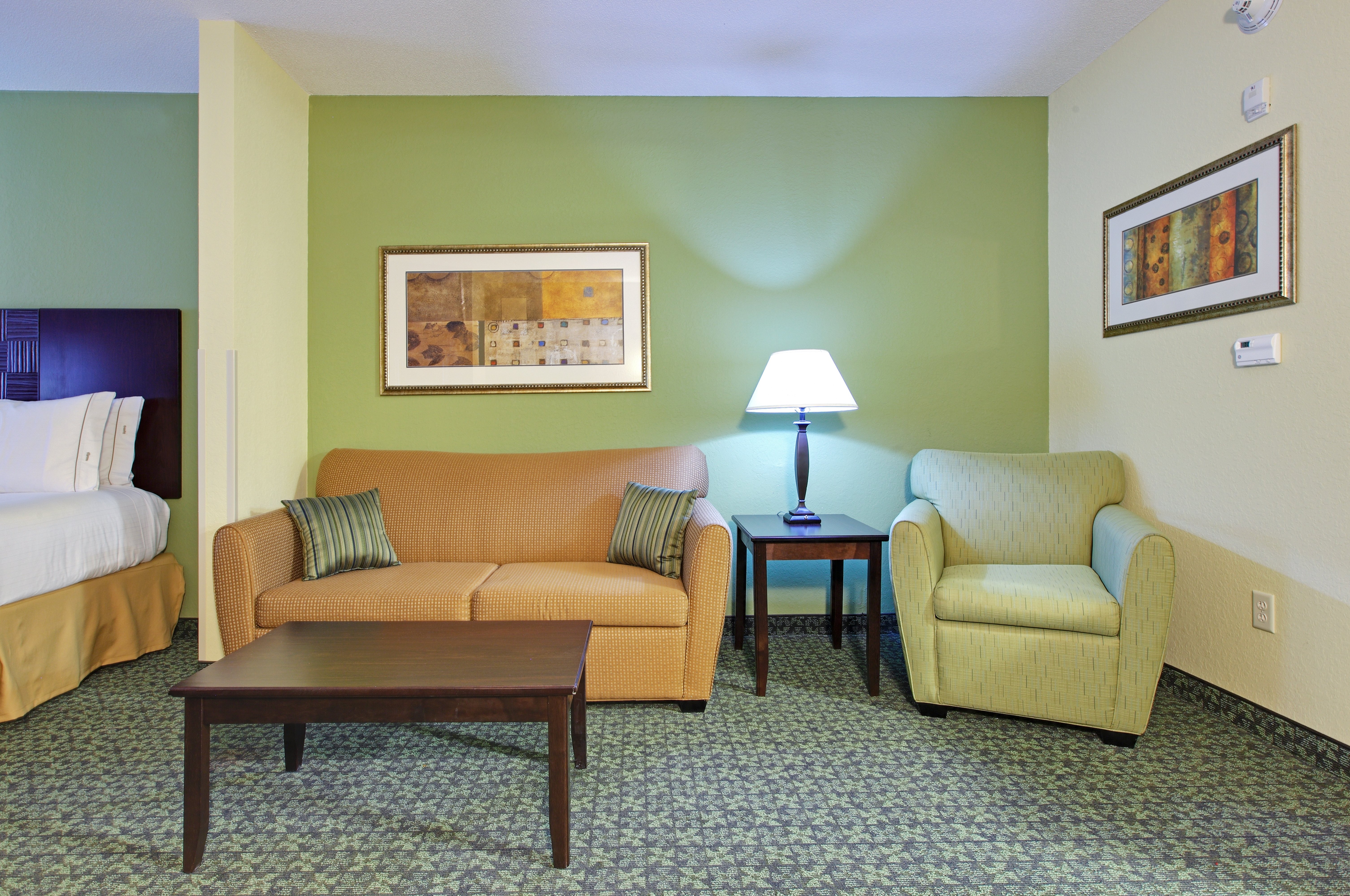 holiday inn express and suites covington by ihg