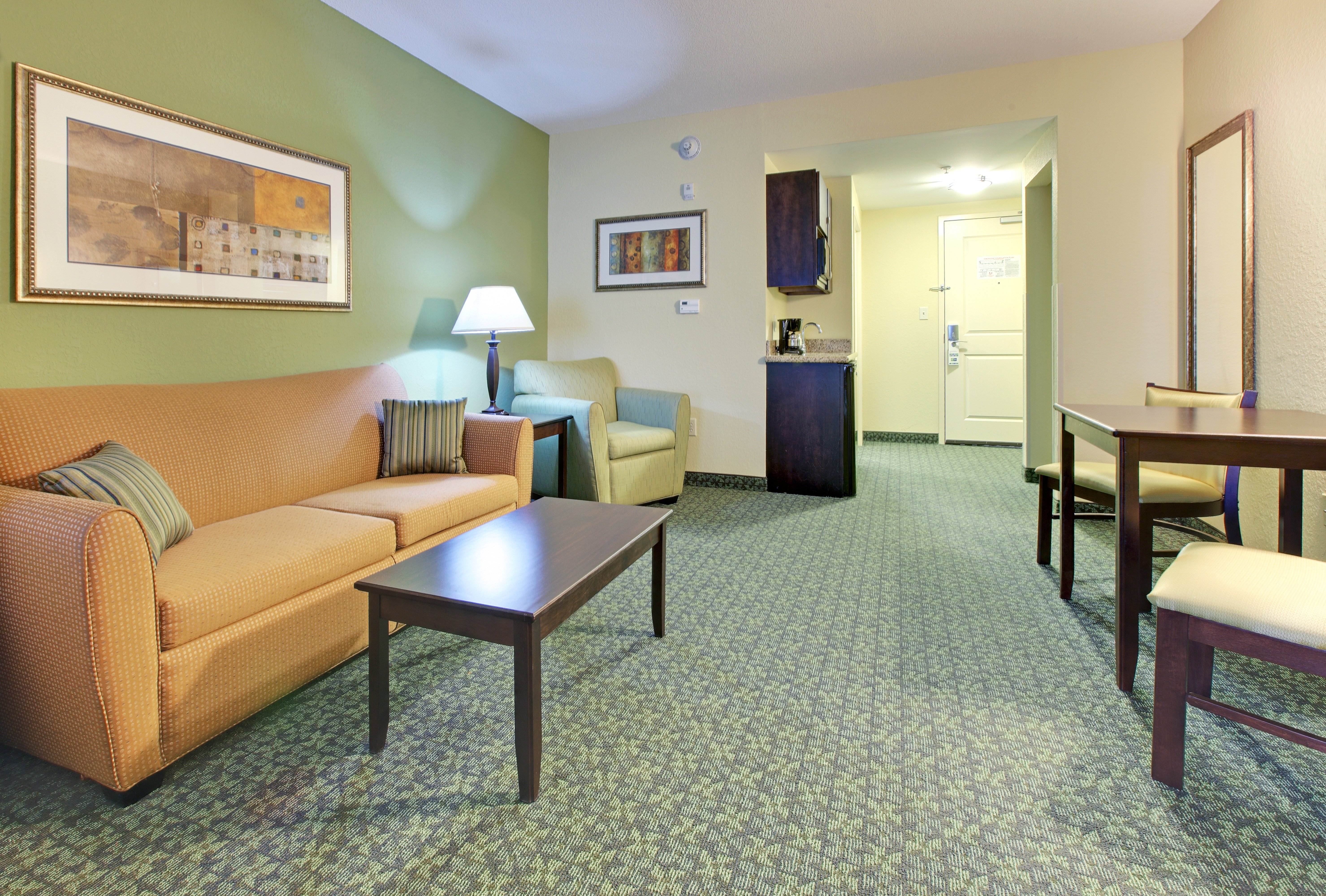 holiday inn express and suites covington by ihg
