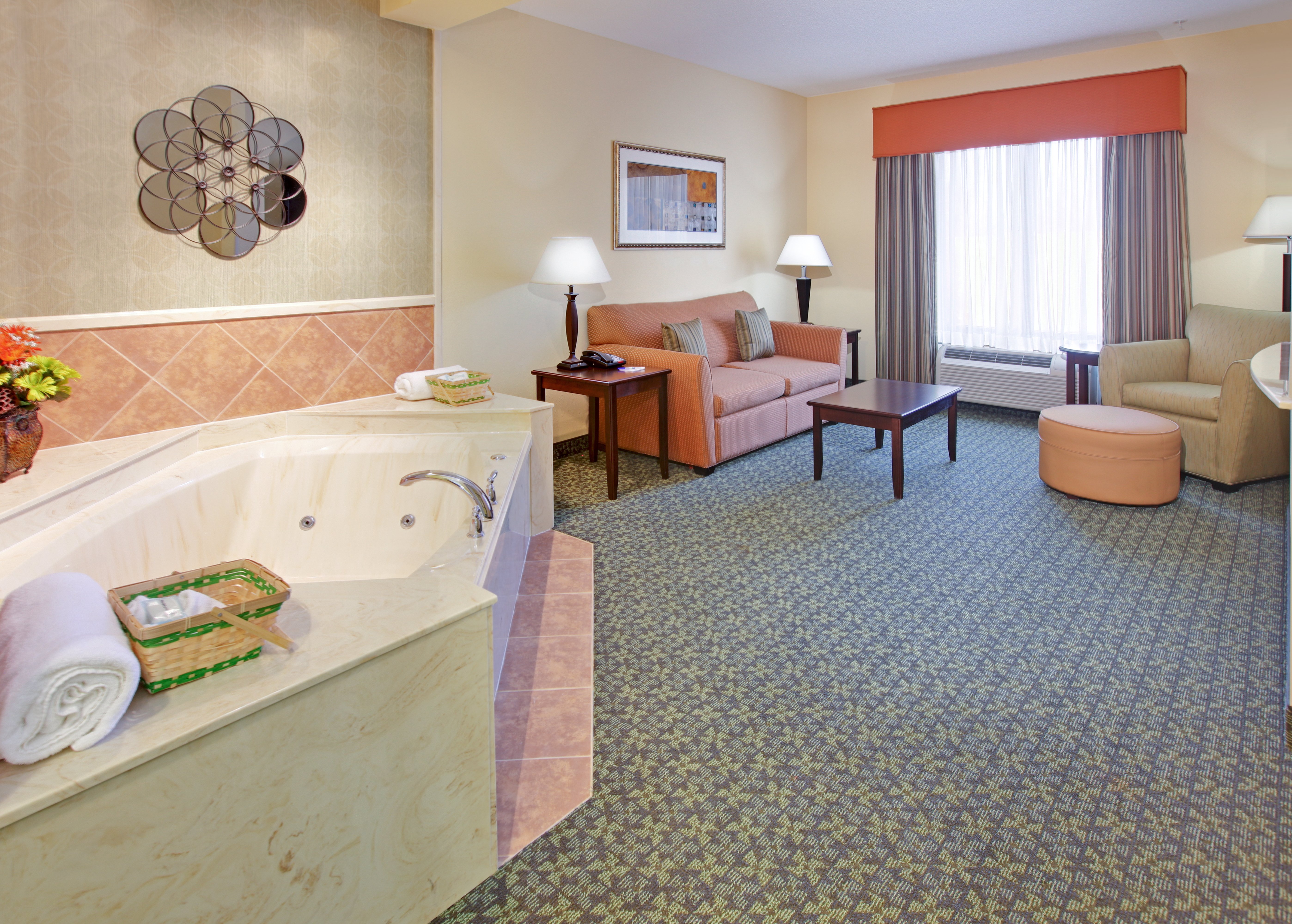 holiday inn express and suites covington by ihg