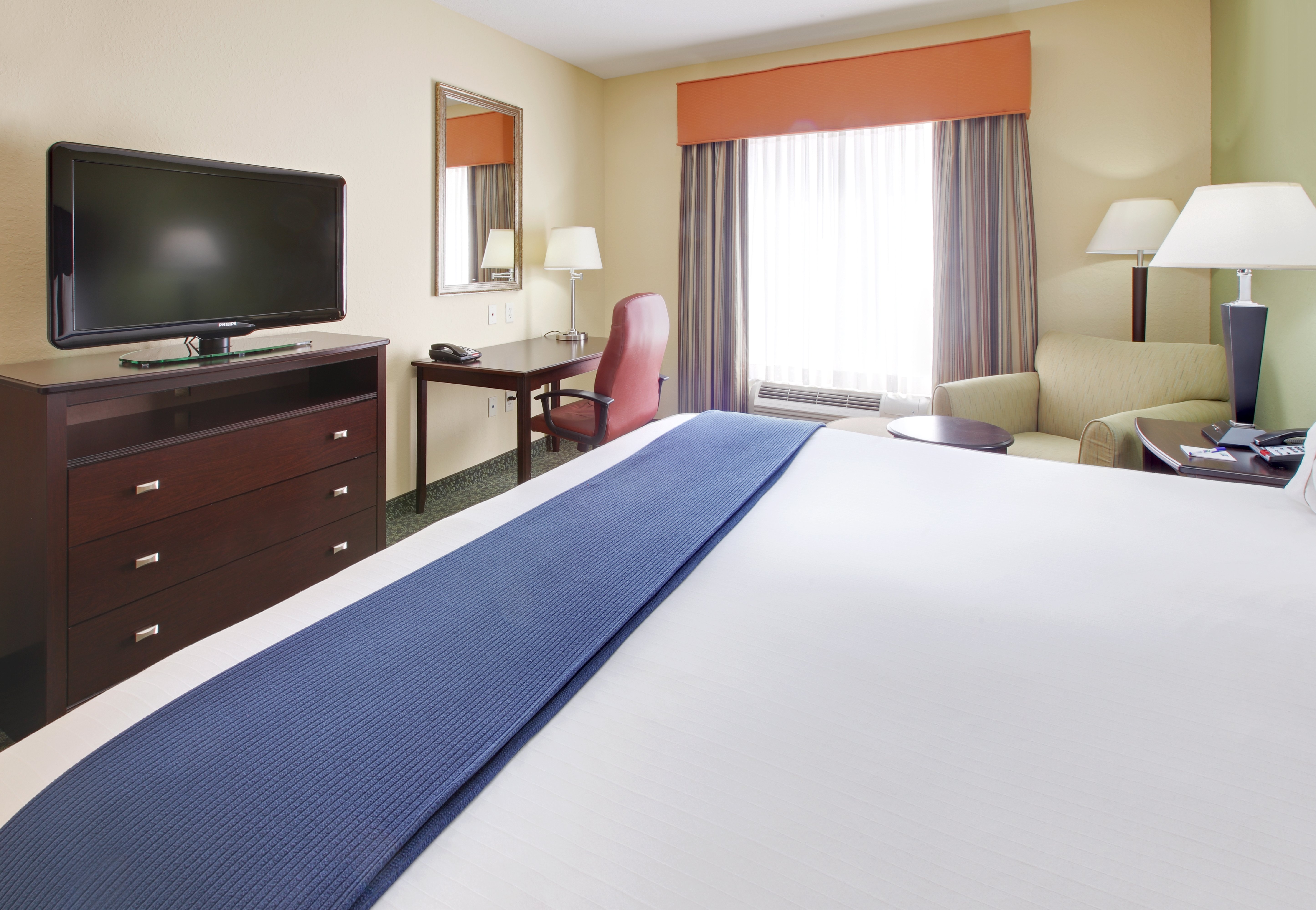 holiday inn express and suites covington by ihg