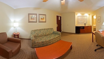 Holiday Inn Express & Suites Covington By Ihg,Covington>>Blytheville,3 star