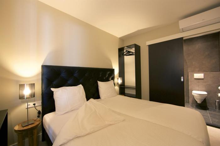 campin hotel