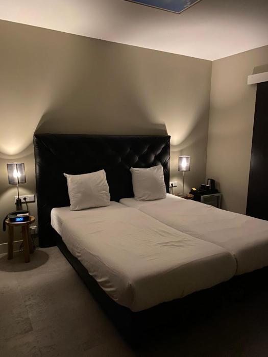 campin hotel