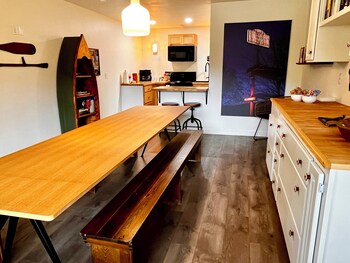 Steelhead Inn,,5 star