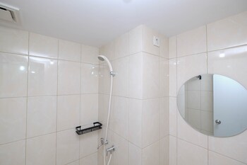 fancy and nice studio apartment at springlake summarecon bekasi