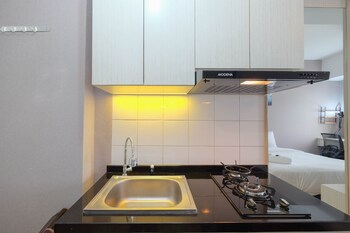 fancy and nice studio apartment at springlake summarecon bekasi