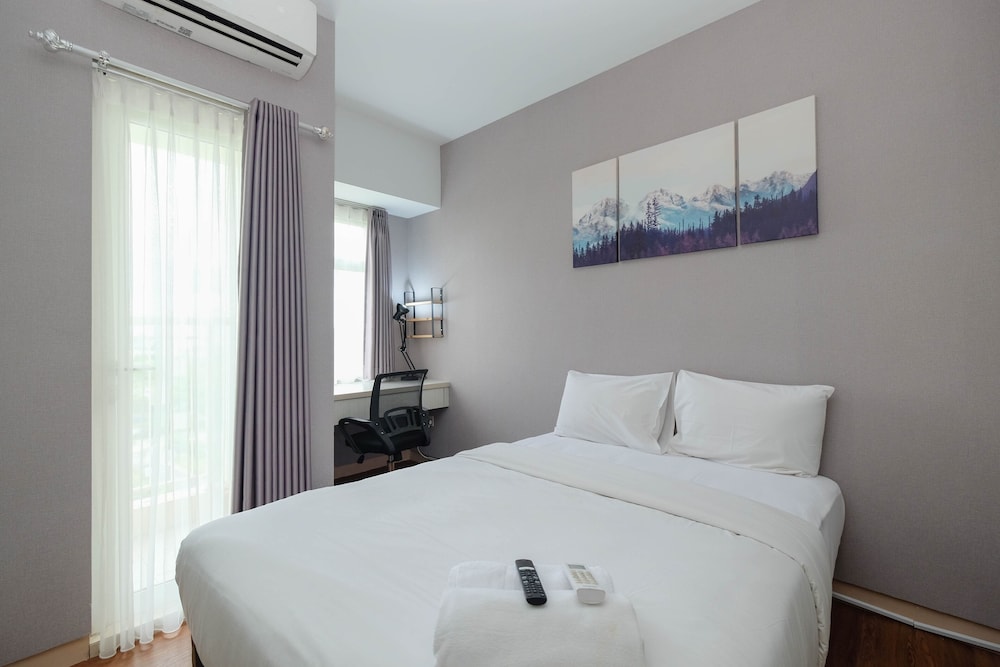 fancy and nice studio apartment at springlake summarecon bekasi