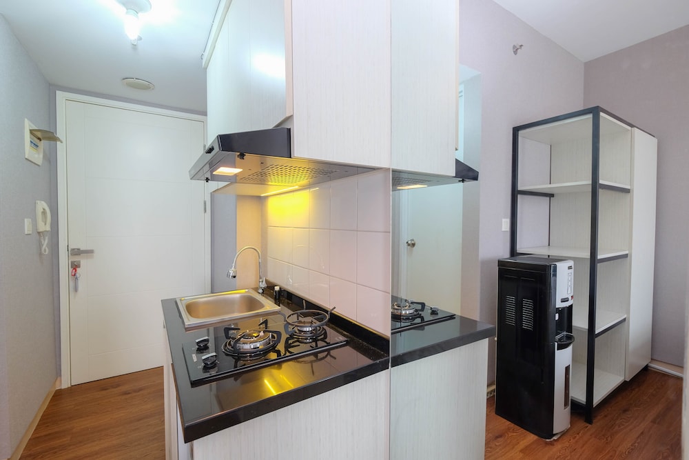 fancy and nice studio apartment at springlake summarecon bekasi