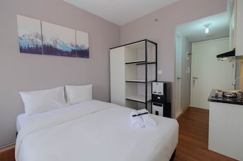 fancy and nice studio apartment at springlake summarecon bekasi