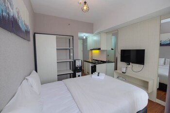 fancy and nice studio apartment at springlake summarecon bekasi