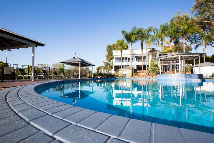 lake hume resort