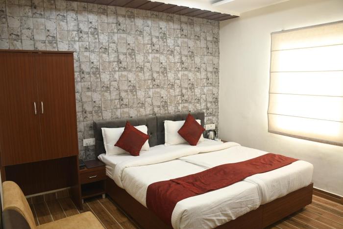 hotel sv grand varanasi
