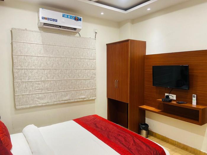 hotel sv grand varanasi