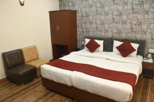 hotel sv grand varanasi