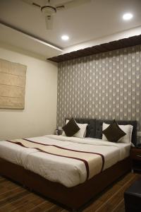 hotel sv grand varanasi