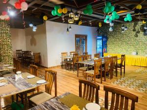 hotel sv grand varanasi