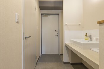 mr kinjo in haibisu nishimachi