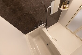 mr kinjo in haibisu nishimachi