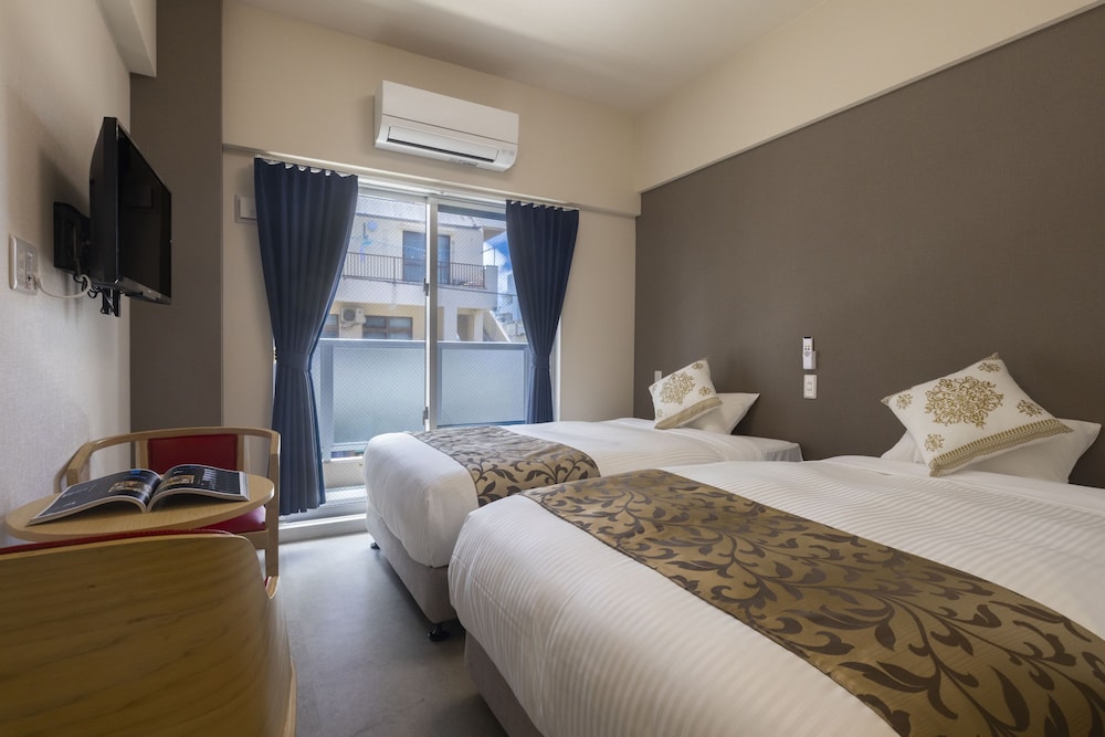 mr kinjo in haibisu nishimachi