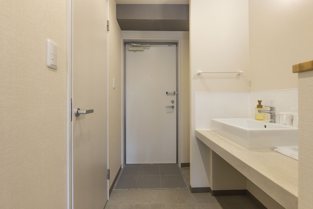 mr kinjo in haibisu nishimachi