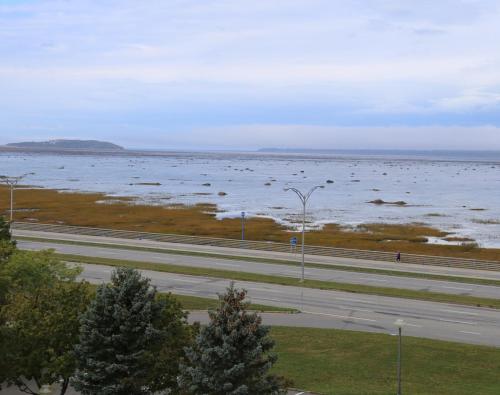 Gouverneur Hotel Rimouski,Quebec>>Pointe-Au-Pere,3 star
